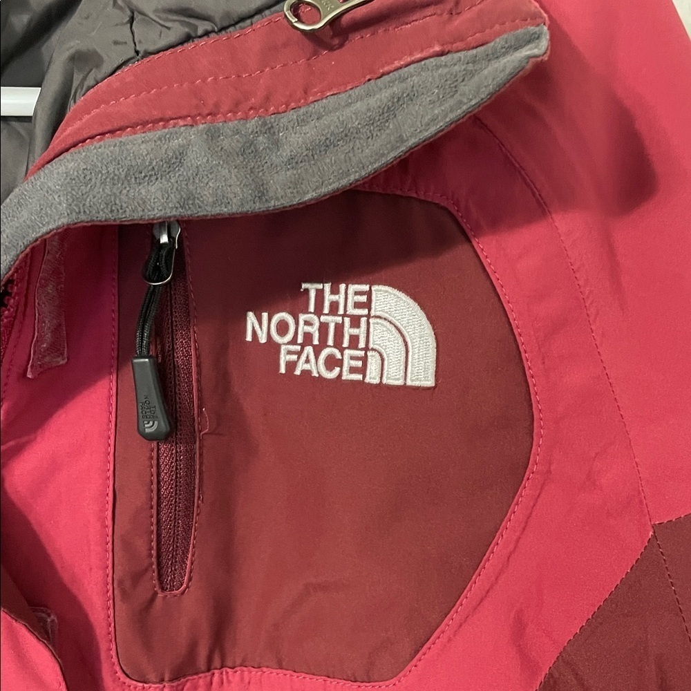 The North Face Women’s 3-in-1 Hooded Parka HyVent Magenta & Gray Size Small - Picture 5 of 17